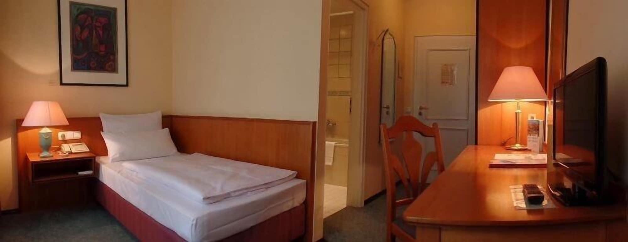 Galerie Hotel Leipziger Hof Экстерьер фото